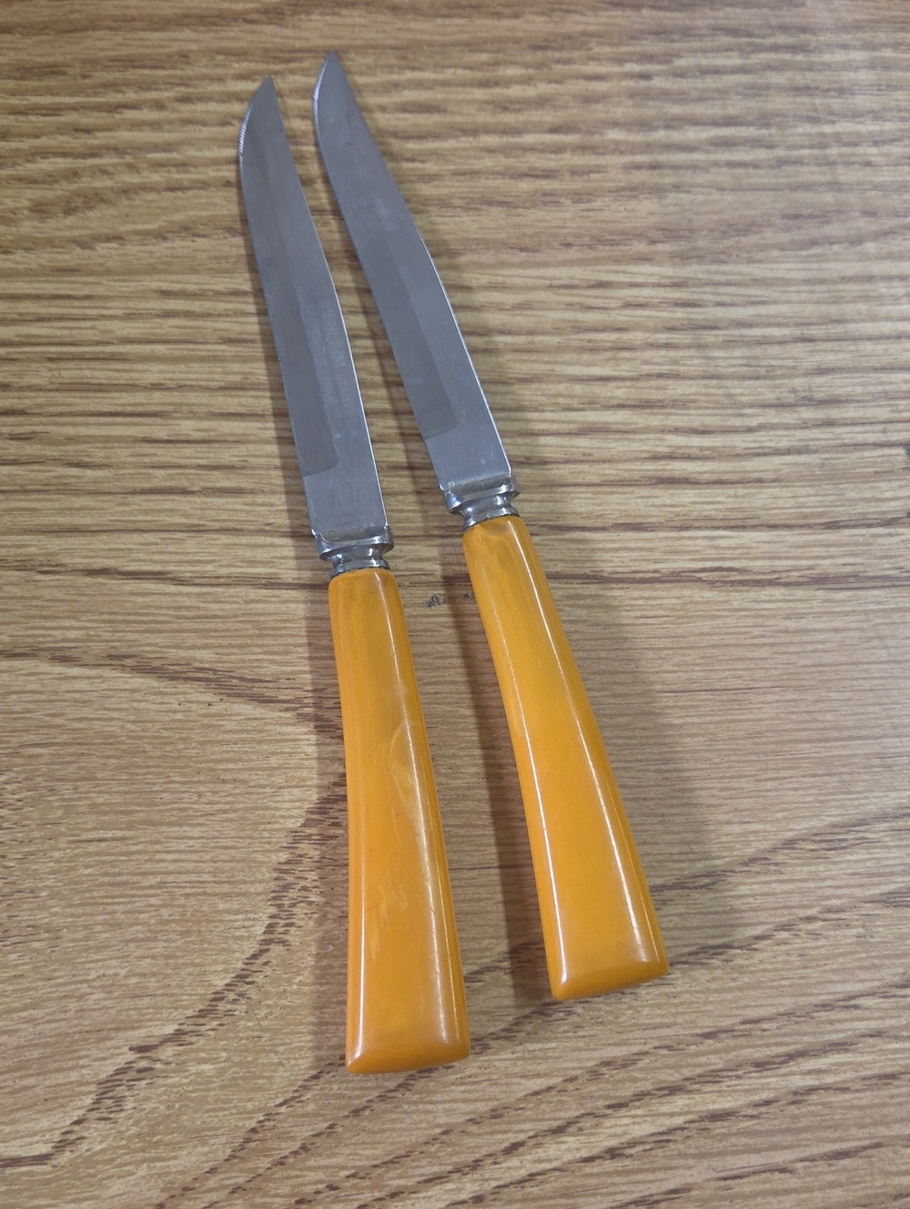Vintage Mirilium Steak Knives Bakelite Stainless Washington Forge  - Set of 2